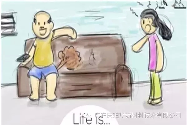 人生就是。。。 妻子已經發火，你卻肆無忌憚地放屁&ldquo;排毒氣&rdquo;